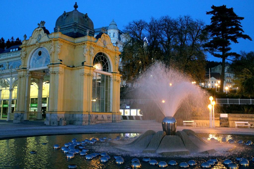 Pension A Restaurace Filip II Mariánské Lázně Εξωτερικό φωτογραφία